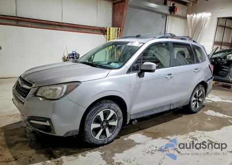 2017 Subaru Forester 2.5I Premium z USA, uszkodzony, nr VIN JF2SJAEC2HH534923